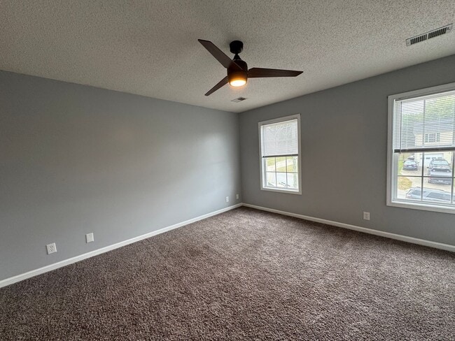 Building Photo - 2587 Elkmont Dr