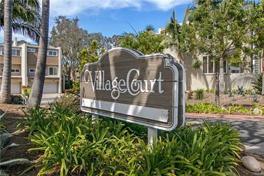 Building Photo - Tri-Level 2bed 2.5 bath Huntington  Beach Condo