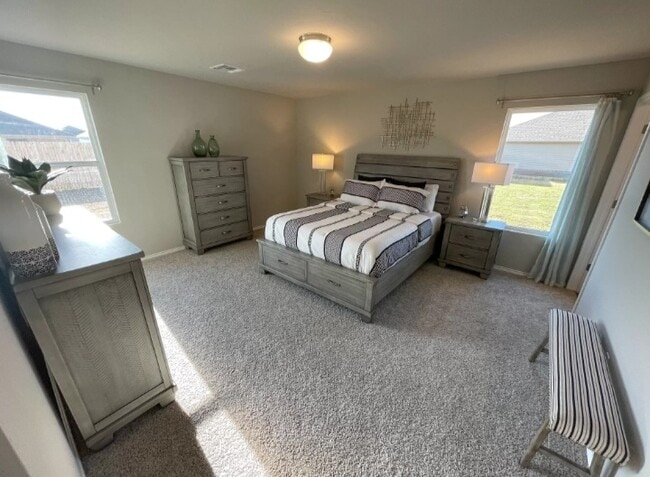 Building Photo - 10620 Pine Wy