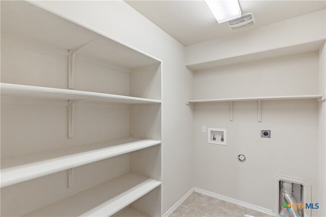 Building Photo - 6313 Dorothy Muree Dr