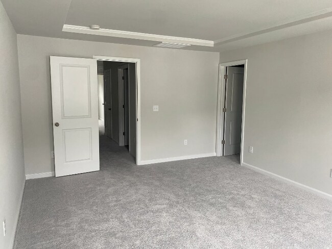 Building Photo - 182 Golden Arms Dr