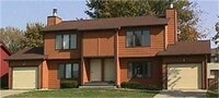 Building Photo - 1453-1458 Eastview Dr