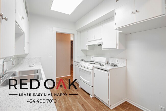 Building Photo - 220 Mira Mar Ave