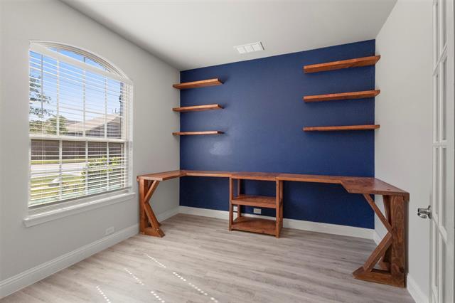 Building Photo - 4717 Dorchester Dr