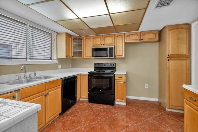 Building Photo - 13818 Clark Towne Ln