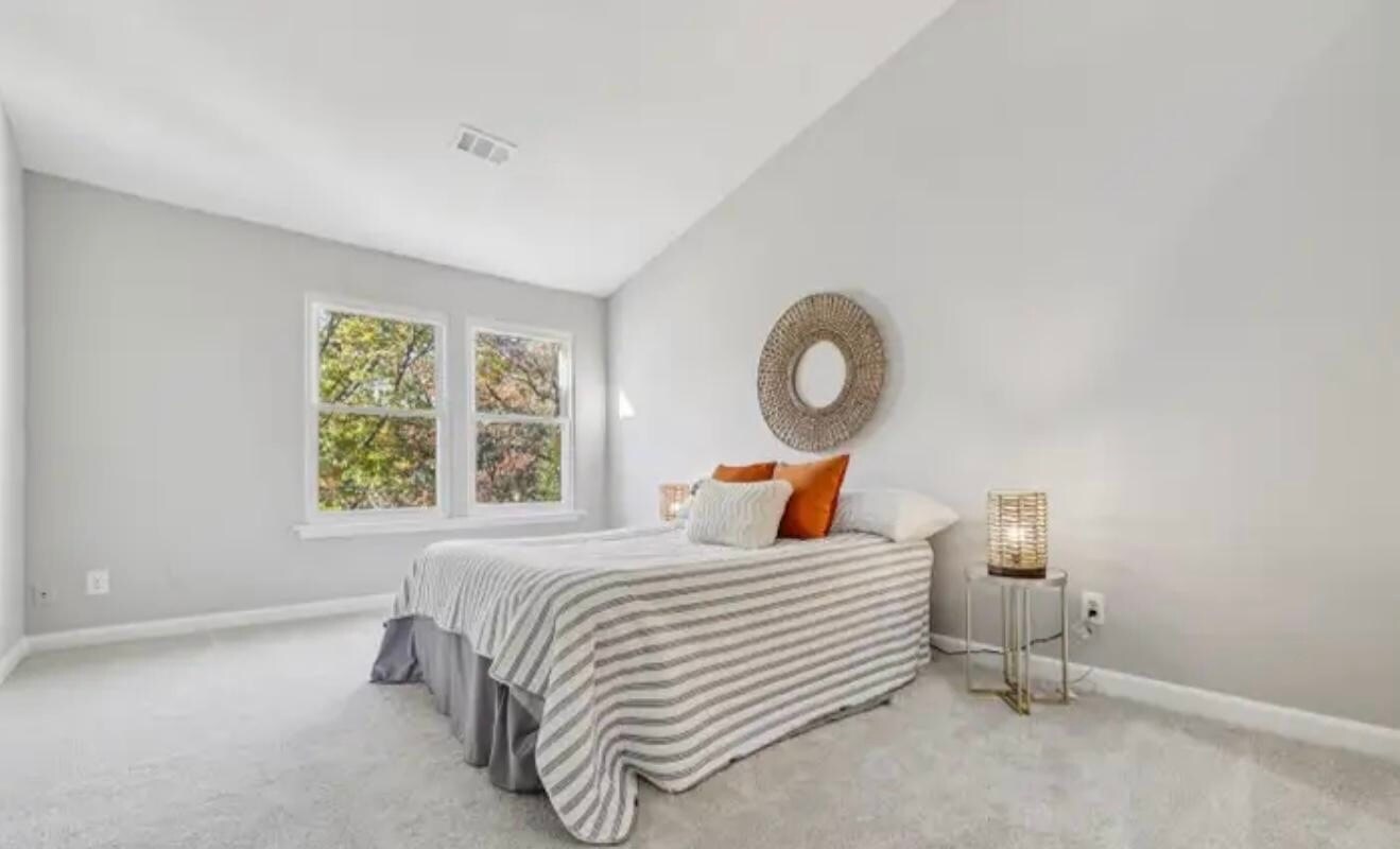 Building Photo - 13700 Modrad Way