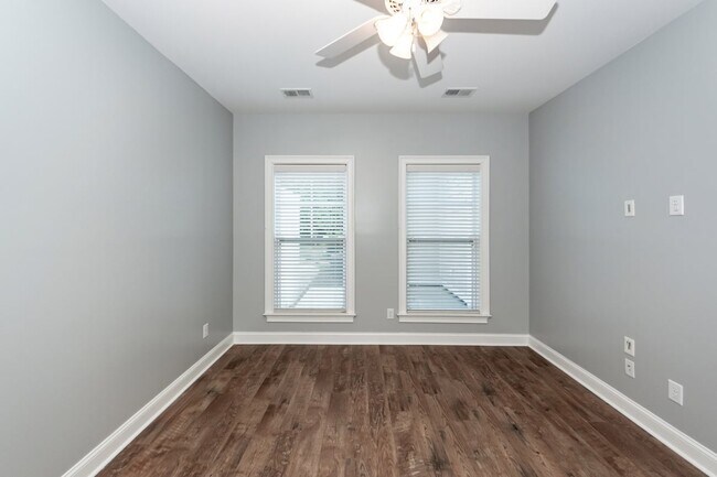 Building Photo - 3437 Fairwater Pl