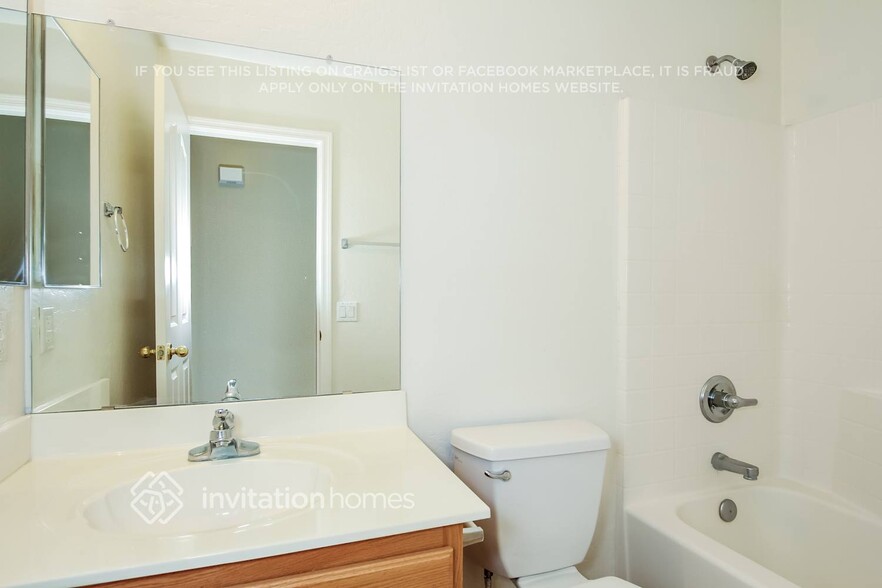 Building Photo - 18221 W Mission Ln