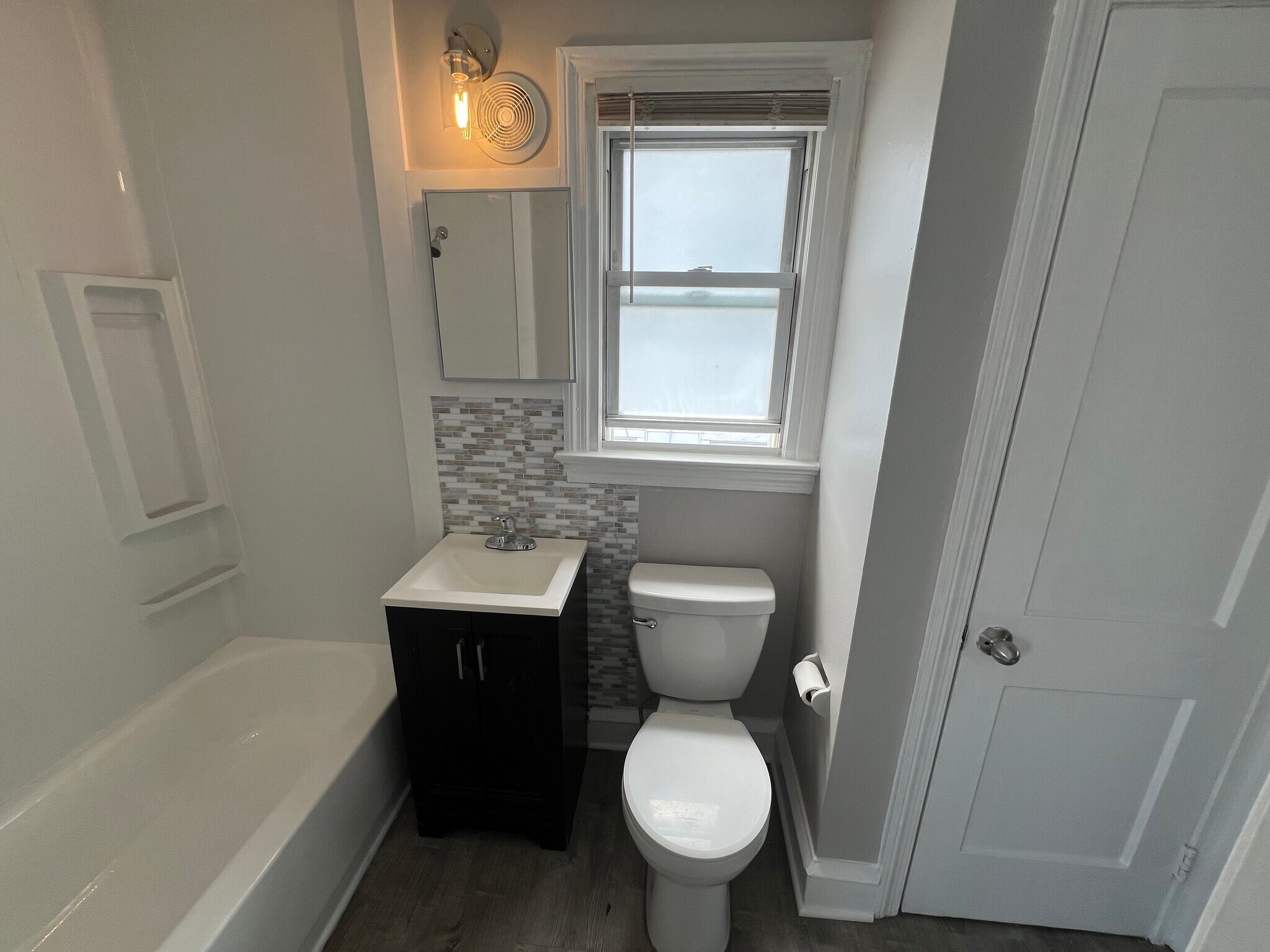 Building Photo - 420 Cinnaminson Ave