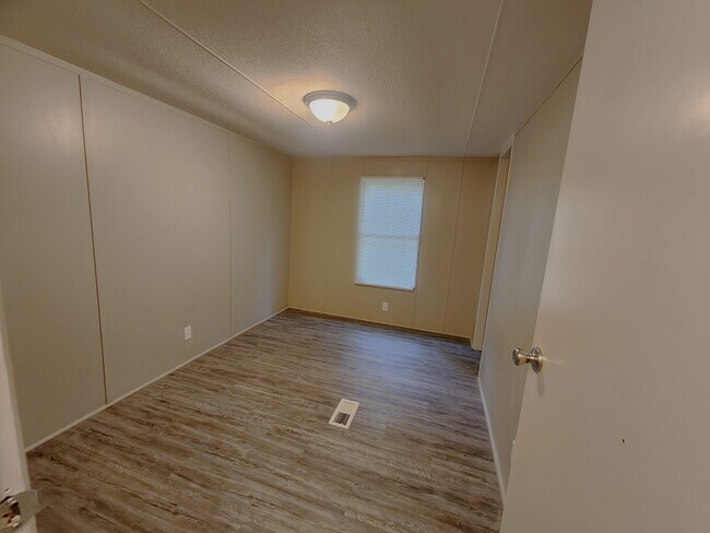 Building Photo - 20223 Perrilloux Rd