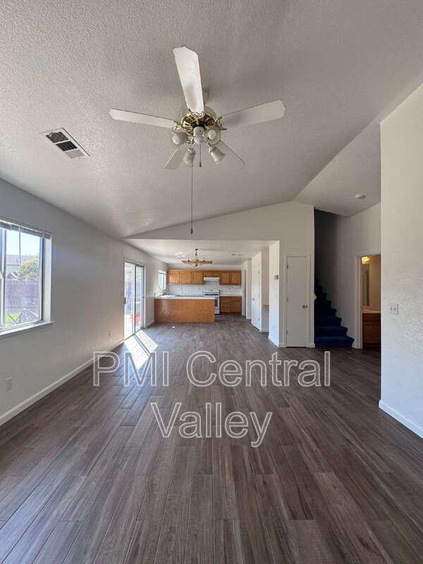 Building Photo - 1118 Cypress Hill Ln