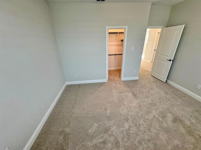 Building Photo - 2930 Eleanor Dr