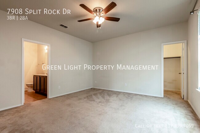 Building Photo - 7908 Split Rock Dr