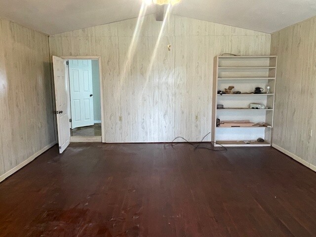 Building Photo - 1001 S Boundary St