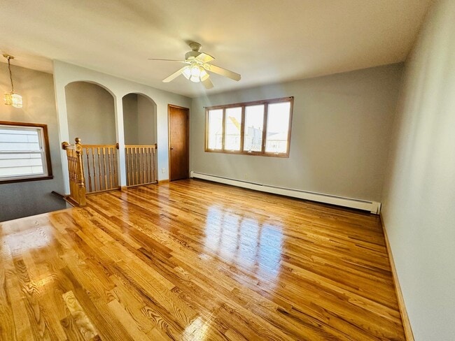 Building Photo - 126 W 25th St