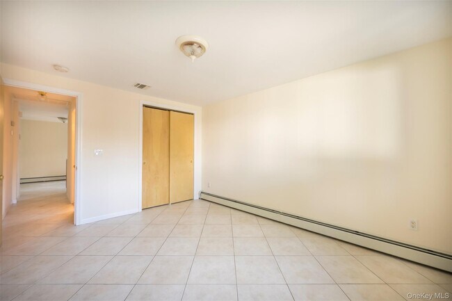 Building Photo - 11 7th St