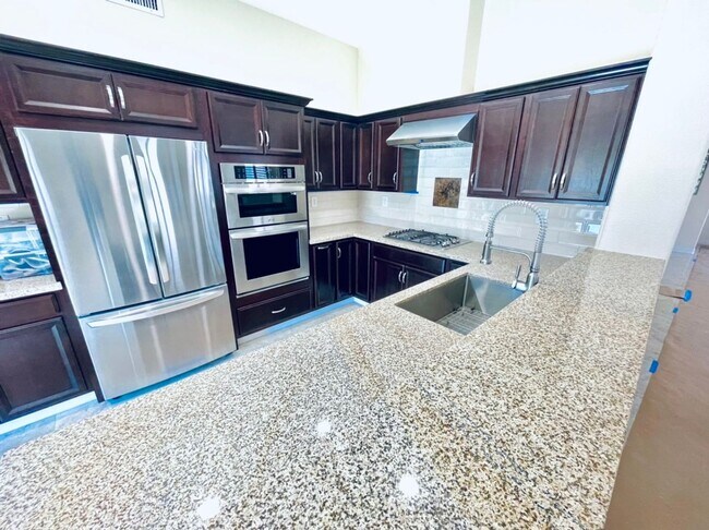 Building Photo - Single-story 4 Bed nestled in the desirable Green Valley Ranch!  3 Car Garage!