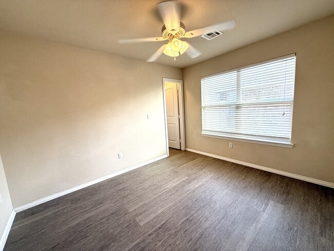 Building Photo - 4707 Mill Creek Dr