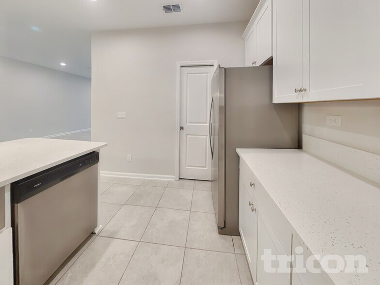 Building Photo - 187 Charlie Way