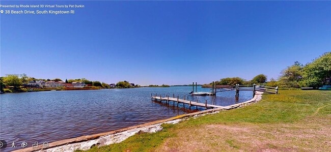 Building Photo - 38 Beach St