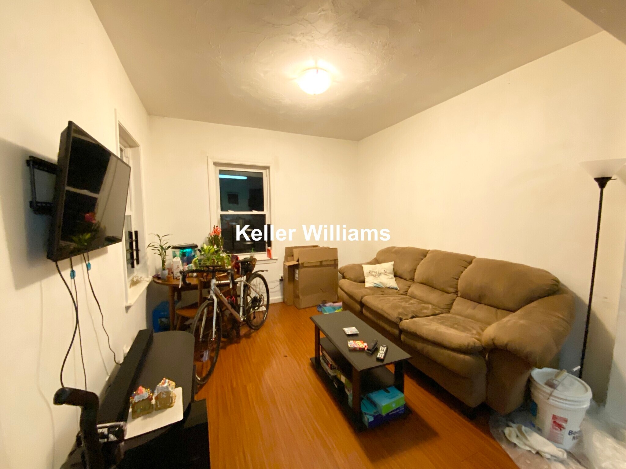 Building Photo - 93A Hillside St