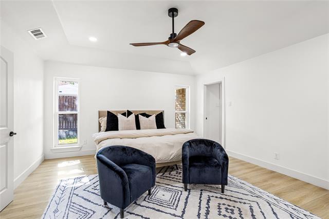 Building Photo - 1513 Carriage Ln