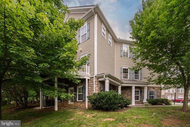 Building Photo - 22739 Balduck Terrace