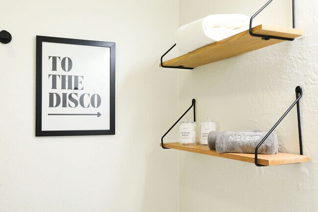 Building Photo - 1773 Torrance St