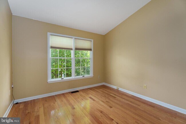 Building Photo - 14 Wilkinson Way
