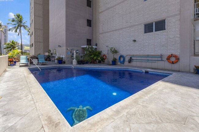 Building Photo - Waikiki 1BR/1BA with Ala Wai Canal & Mountain Views — Wraparound Lanai, Utilities Included