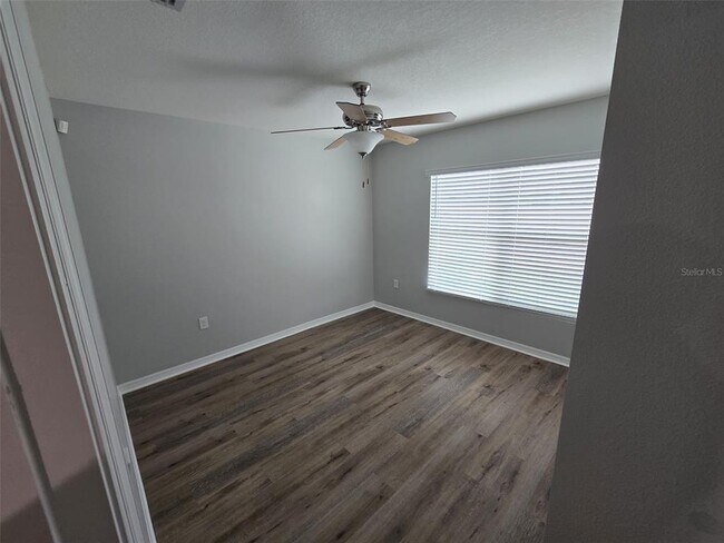 Building Photo - 4703 SW 85th Pl