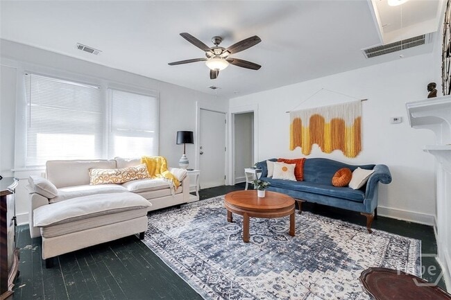 Building Photo - 1317 E 38th St