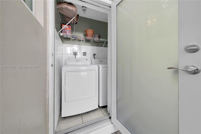 Building Photo - 3145 Segovia St