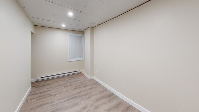 Building Photo - 1904 Beacon St