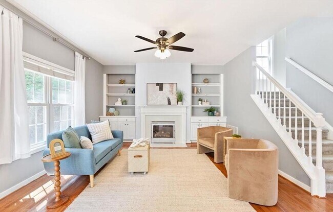 Building Photo - 5 Bedroom, 2.5 Bath Home in St. James Woods  ** Available for showings 3/25/2026 **