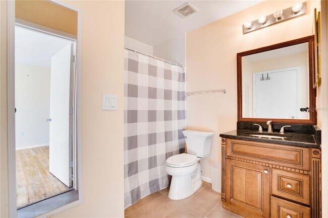 Building Photo - 2053 Dixie Belle Dr
