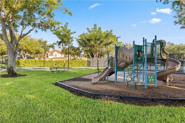 Building Photo - 6481 Autumn Woods Blvd