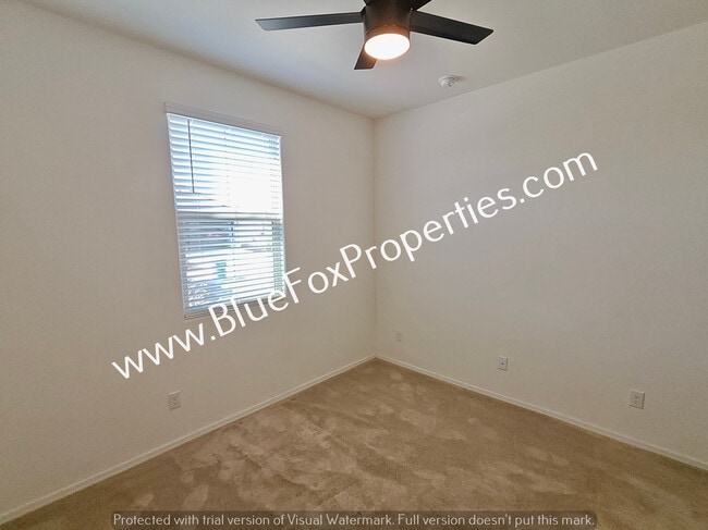 Building Photo - 7860 N Scholes Ave