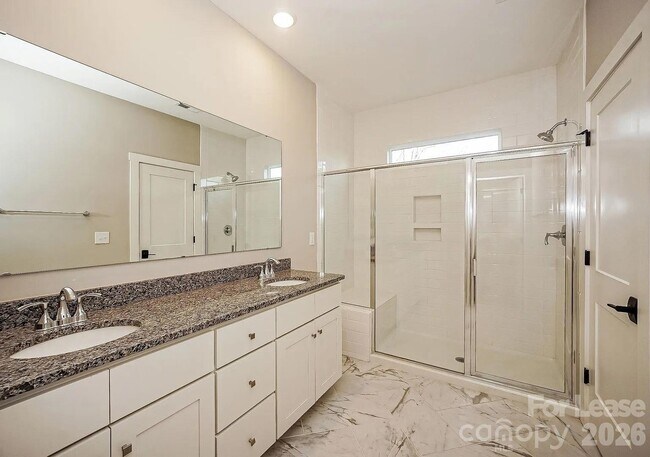 Building Photo - 108 Glencoe Ln