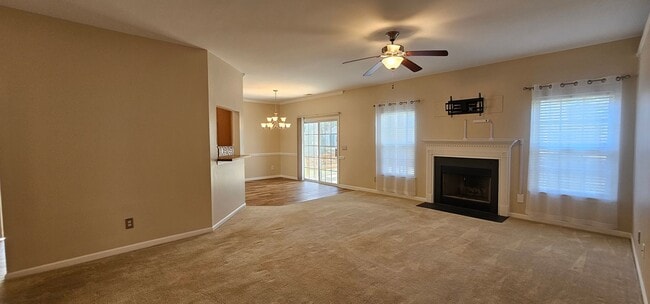 Building Photo - 1593 Langley Dr