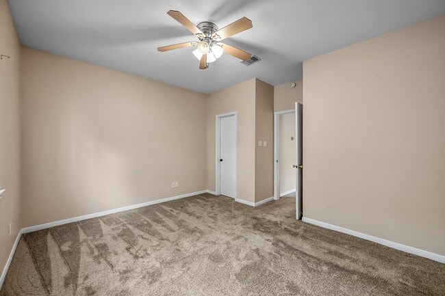 Building Photo - 3500 Tangle Brush Dr