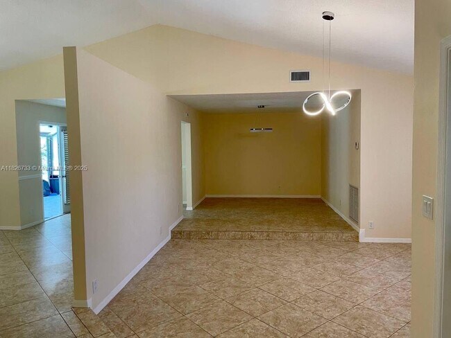 Building Photo - 18352 181st Cir S
