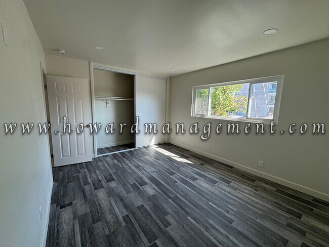Building Photo - 04240CE