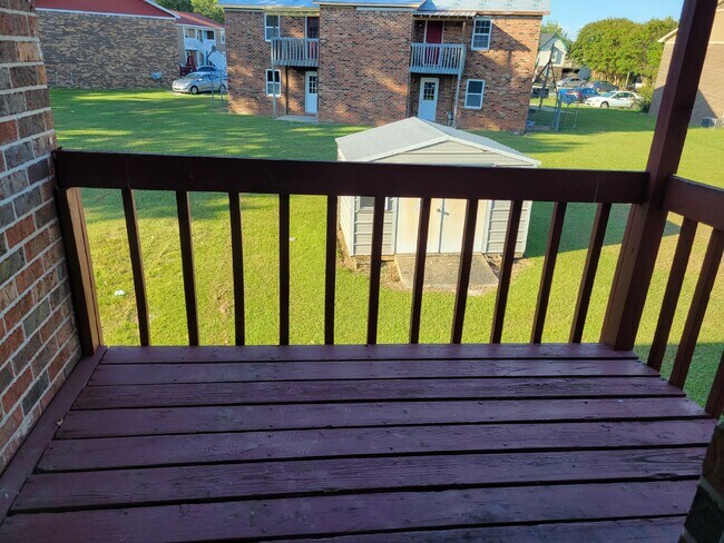 Building Photo - "Charming 2-Bedroom Haven on Glenn Street – Cozy Comfort Awaits in Decatur!"