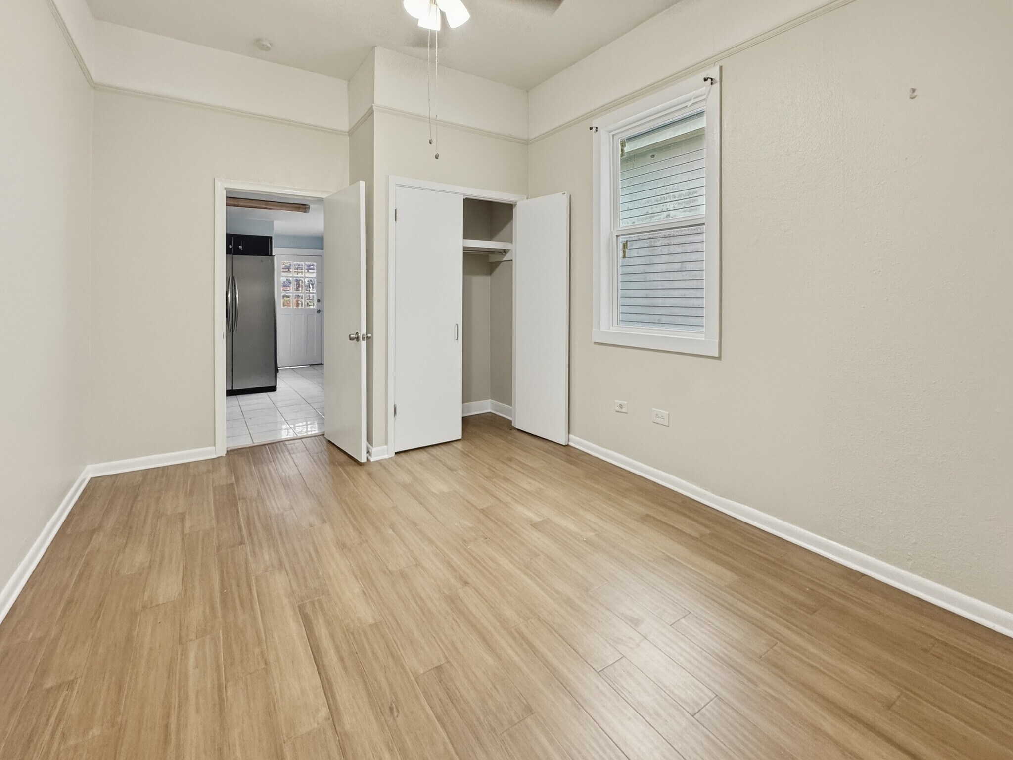 Building Photo - 1656 Pleasure St