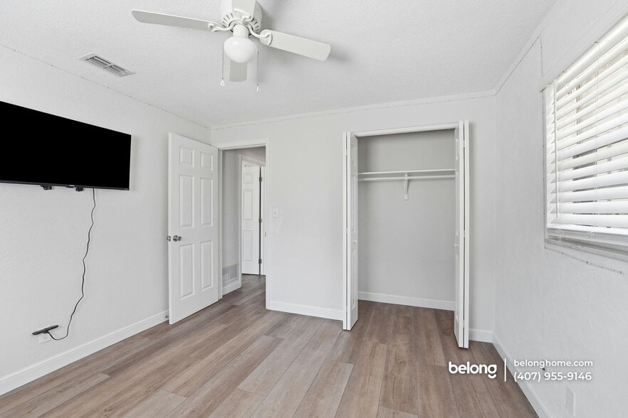 Building Photo - 2020 Oriole Ln