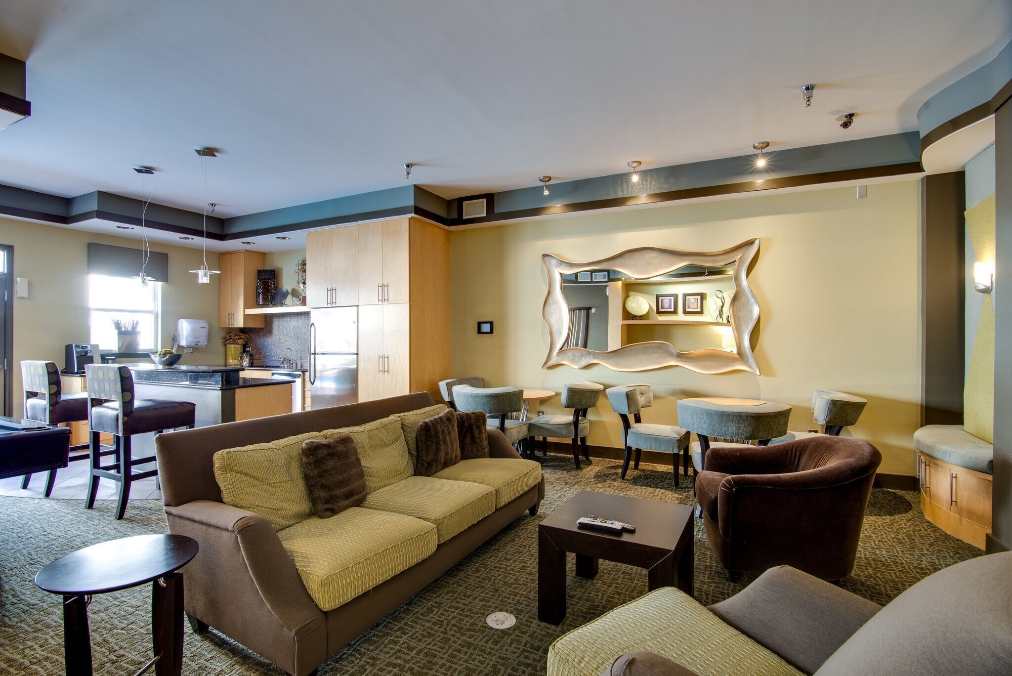 Club room - 3000 Vanderbilt Pl
