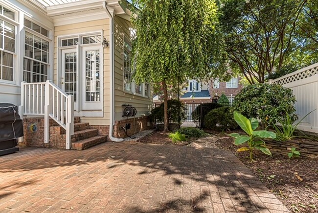 Building Photo - Newly Renovated 3BD, 2.5BA Raleigh Townhom...