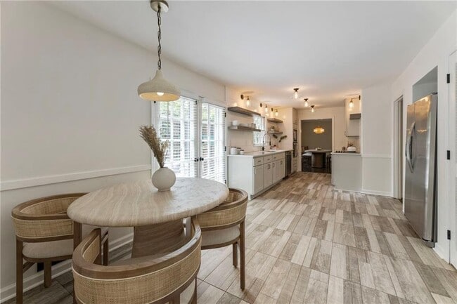Building Photo - 4243 McClatchey Cir NE