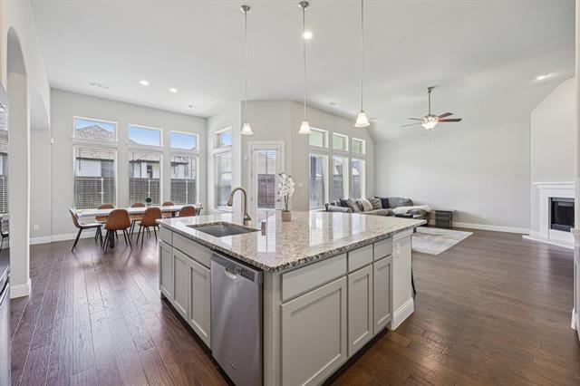 Building Photo - 1656 Pegasus Dr